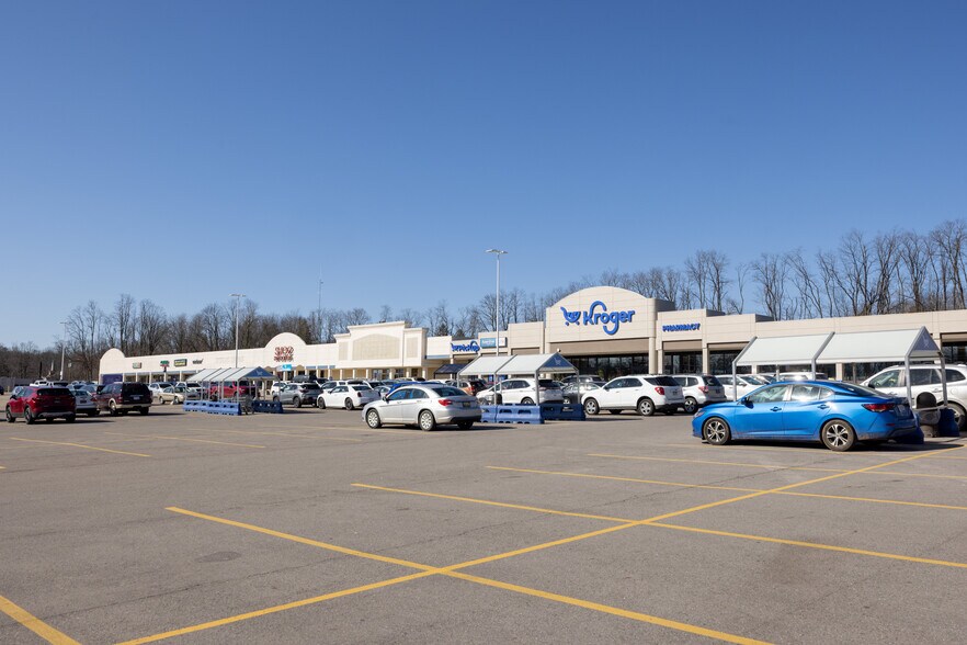 260-300 W Carleton Rd, Hillsdale, MI à louer - Photo de l’immeuble – Image 2 sur 10