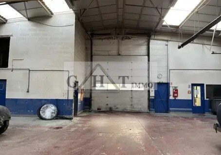 Industriel/Logistique dans Creil à vendre - Photo de l’immeuble – Image 3 sur 6