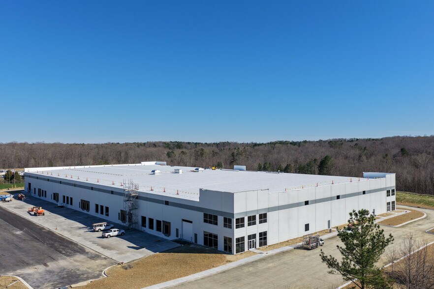 5672 Millstream Rd, Whitsett, NC à louer - Photo de la construction – Image 3 sur 6