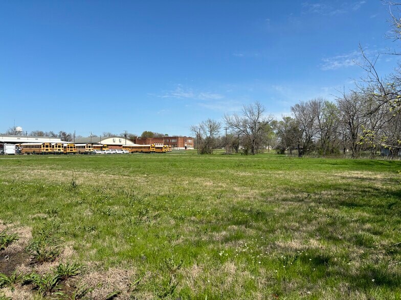 Houston Between Sw 5th & 6th, Cooper, TX à vendre - Autre – Image 2 sur 4