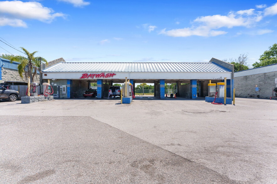 6901 Sheldon Rd, Tampa, FL à vendre - Photo de l’immeuble – Image 3 sur 35