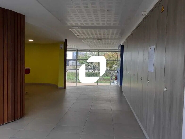 Bureau dans Castries à louer - Photo de l’immeuble – Image 2 sur 3