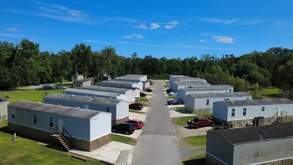 42553 Hwy 42, Prairieville, LA à vendre - Photo de l’immeuble – Image 2 sur 3