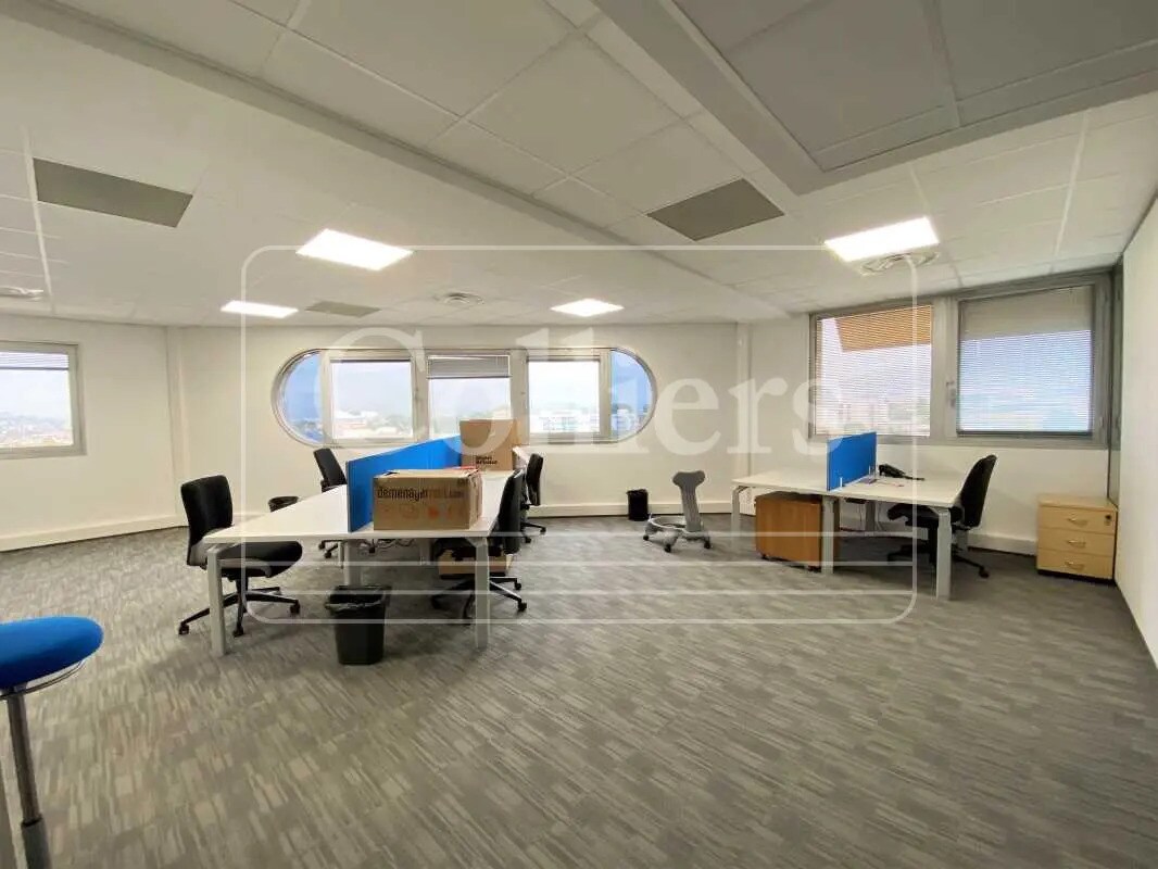 Bureau dans Marseille à louer Photo de l’immeuble– Image 1 sur 22