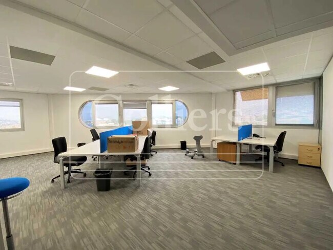 Plus de détails pour Bureau à louer