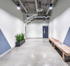 4570 Tillicum St, Burnaby, BC à louer Photo intérieure– Image 2 sur 7