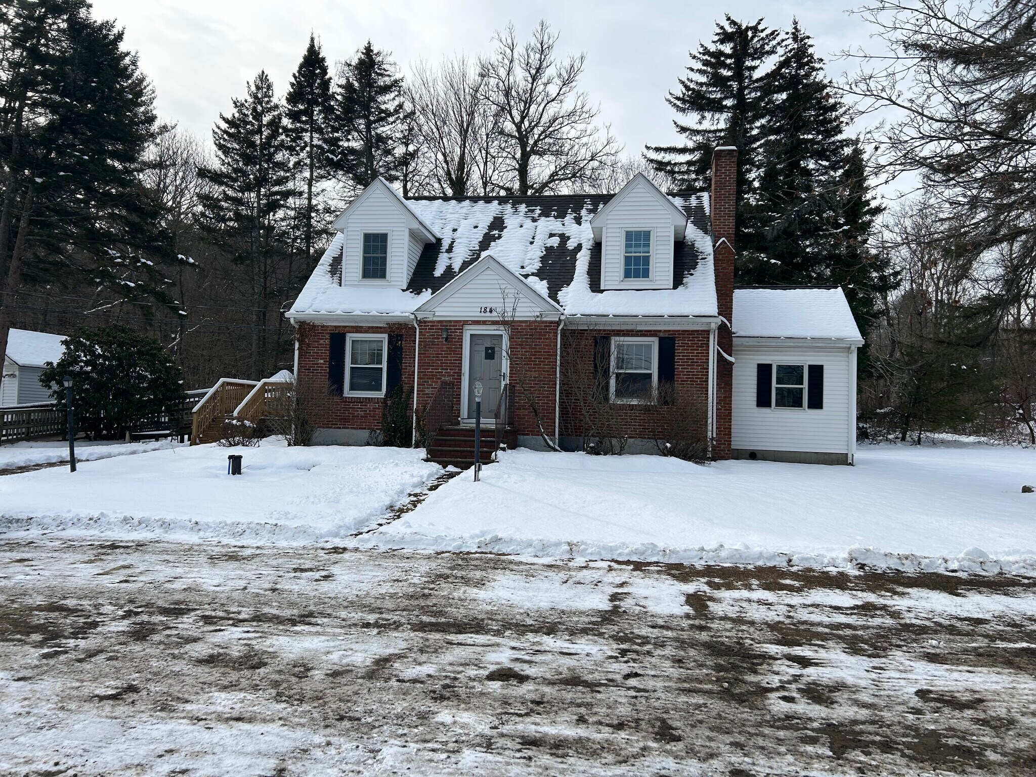 184 Worcester Providence Tpke, Sutton, MA à louer Photo principale– Image 1 sur 4