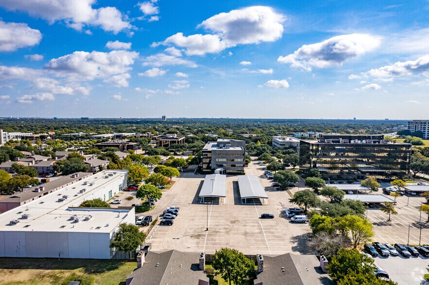 16801 Addison Rd, Addison, TX à louer - Aérien – Image 2 sur 12