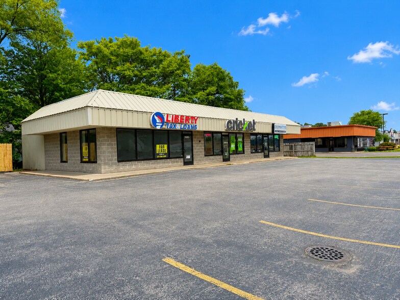 2085 E Apple Ave, Muskegon, MI à louer - Photo de l’immeuble – Image 3 sur 10