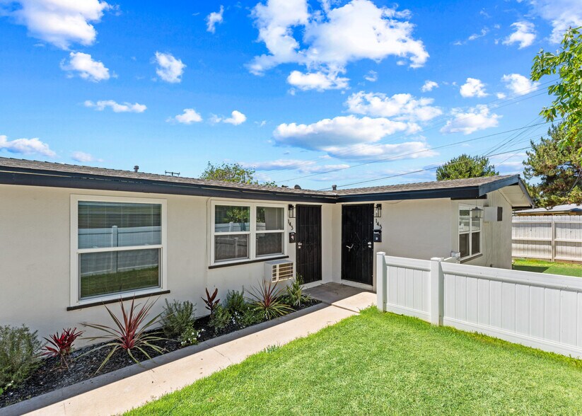145 W Mayfair Ave, Orange, CA à vendre - Photo de l’immeuble – Image 3 sur 10