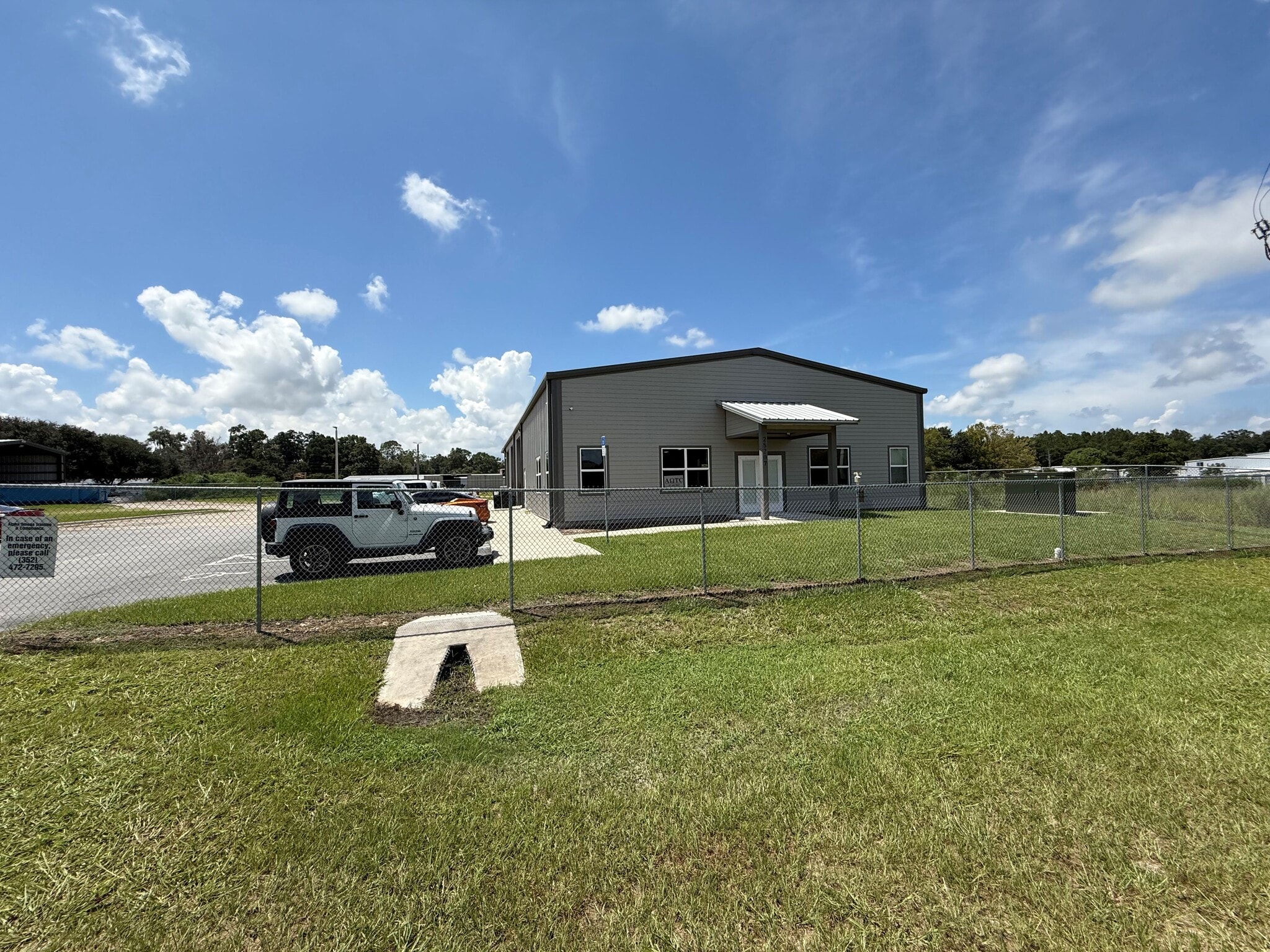 25207 NW 8th Ln, Newberry, FL à vendre Photo principale– Image 1 sur 2