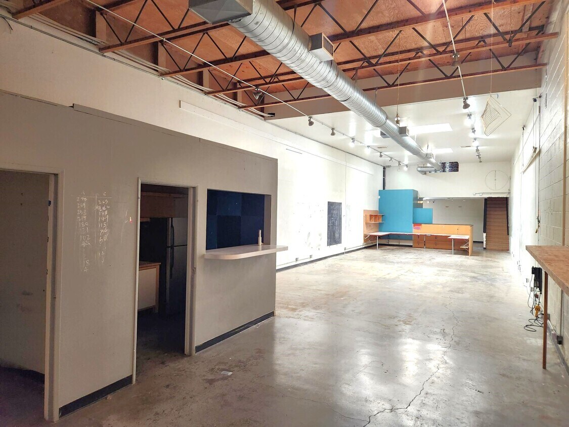 1653 Stanford St, Santa Monica, CA à louer Photo intérieure– Image 1 sur 2