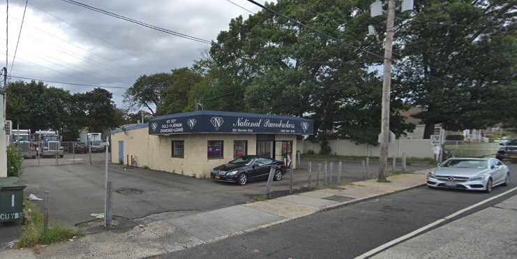 265 Sheridan Blvd, Inwood, NY à louer - Photo de l’immeuble – Image 2 sur 3