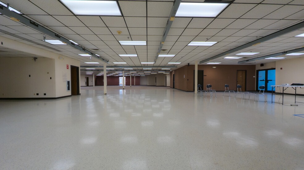 2450 Marion Rd SE, Rochester, MN à vendre - Photo intérieure – Image 2 sur 46
