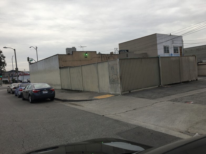 1305 S Atlantic Blvd, Los Angeles, CA à louer - Photo de l’immeuble – Image 3 sur 3