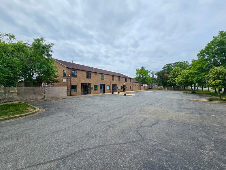 6301 Foxley Rd, Upper Marlboro, MD à vendre - Photo de l’immeuble – Image 3 sur 21
