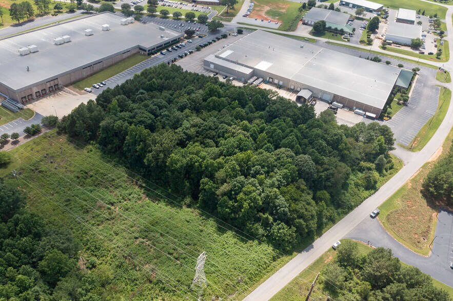 156 Mosswood Boulevard, Youngsville, NC à vendre - Aérien – Image 2 sur 6