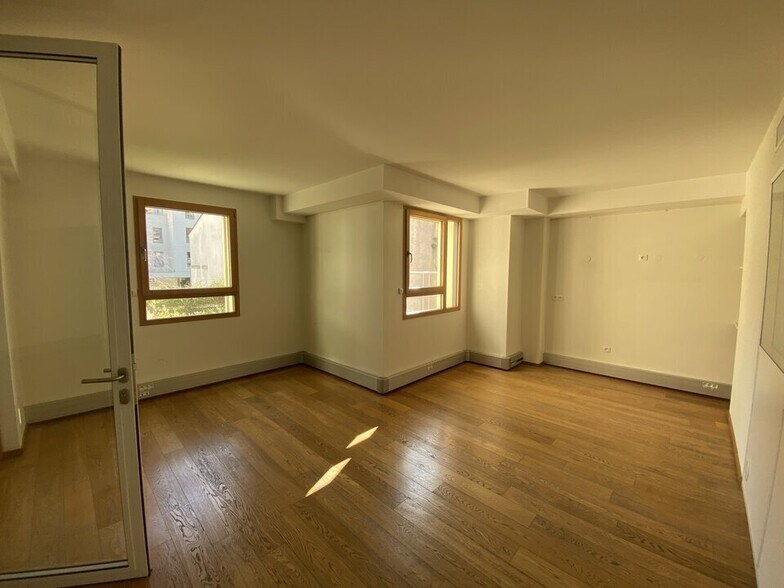 76 Rue Crillon, Lyon à louer - Photo de l’immeuble – Image 3 sur 4