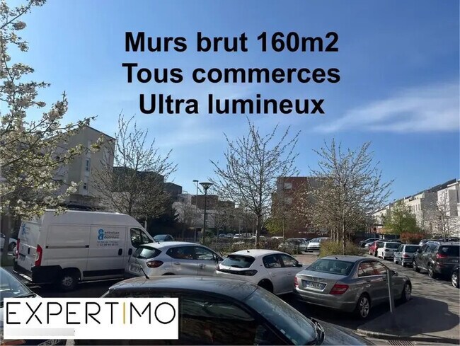 Plus de détails pour Local commercial à vendre