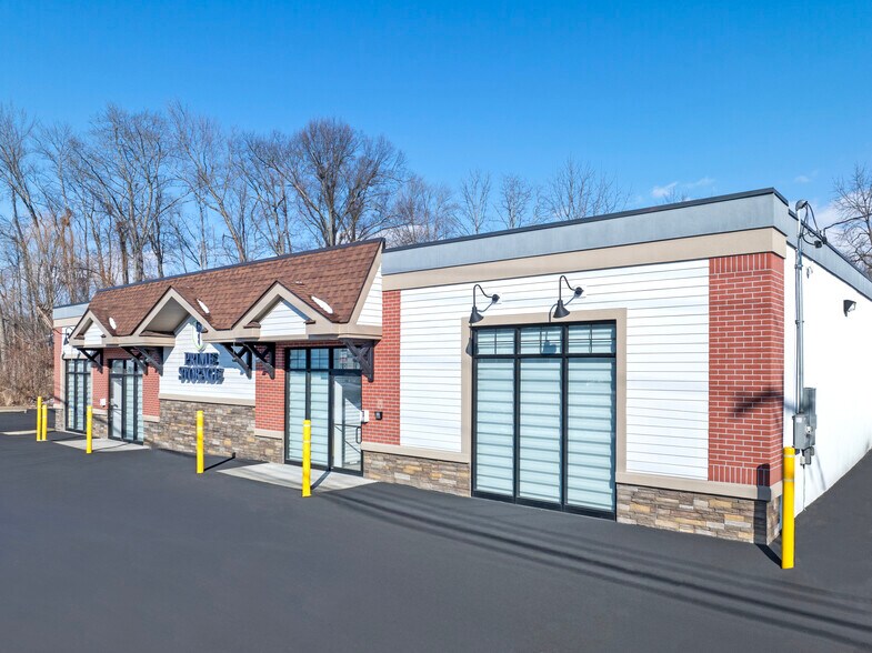 1078 Route 9, Fishkill, NY à louer - Photo de l’immeuble – Image 3 sur 4