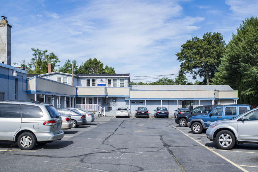 504 Main St, Farmington, CT à louer - Photo de l’immeuble – Image 2 sur 7
