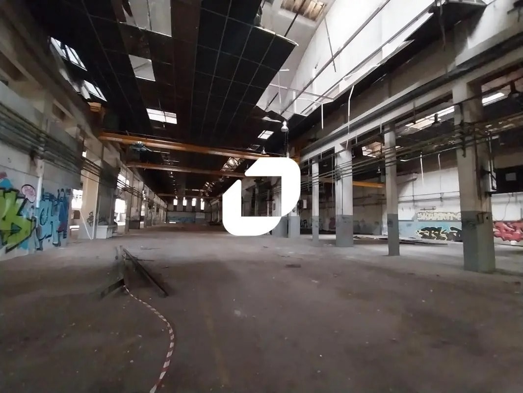 Local d'activités dans Givors à vendre Photo de l’immeuble– Image 1 sur 17