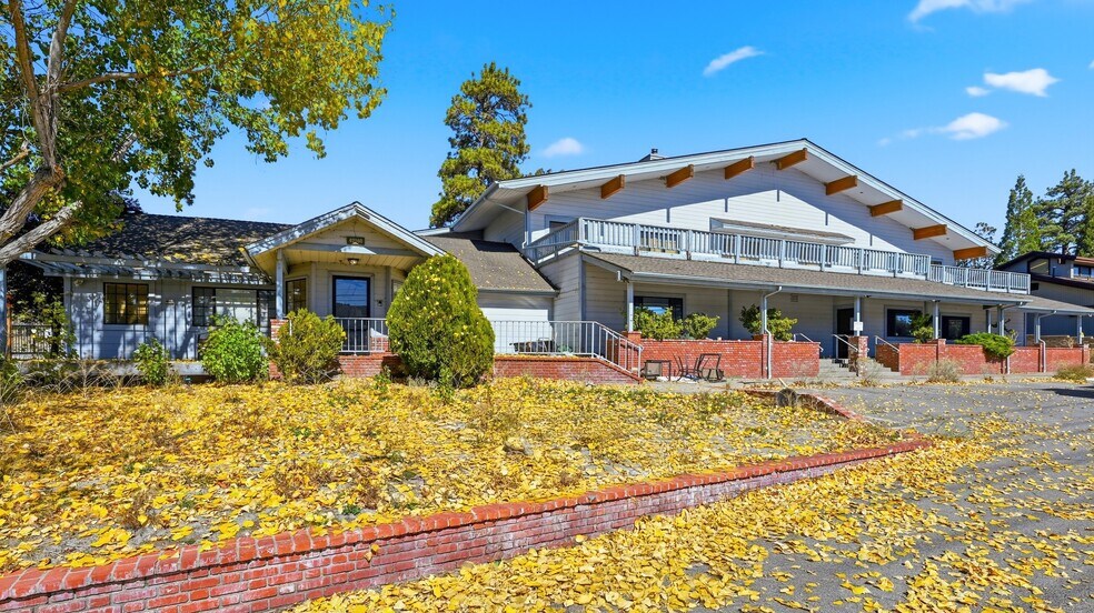 42160 N Shore Dr, Big Bear City, CA à vendre - Photo de l’immeuble – Image 1 sur 7