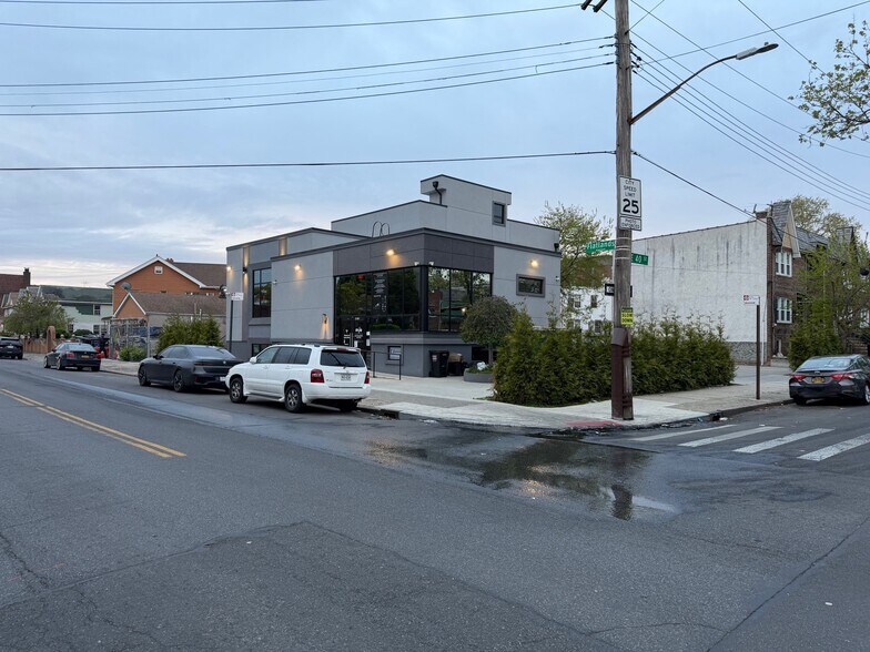 3915 Flatlands Ave, Brooklyn, NY à louer - Photo de l’immeuble – Image 2 sur 14