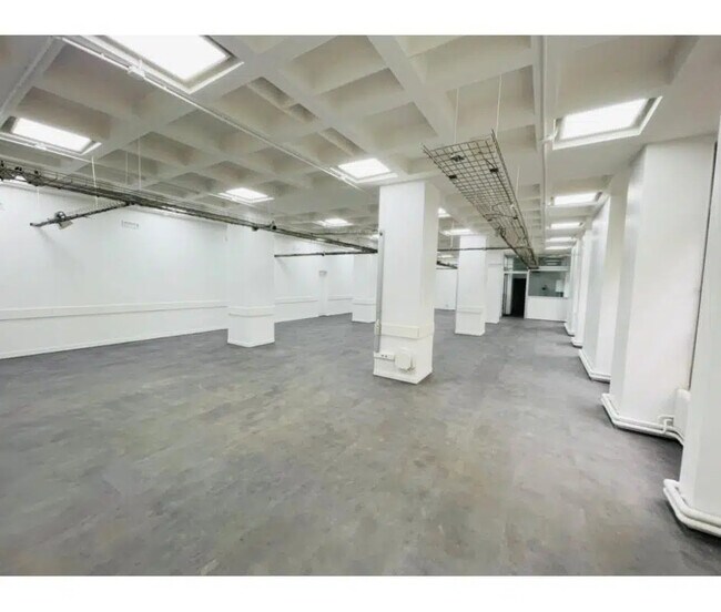 Plus de détails pour Bureau à louer