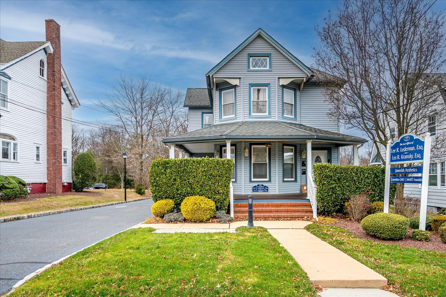 27 N Main St, Marlboro, NJ à vendre Photo principale– Image 1 sur 26