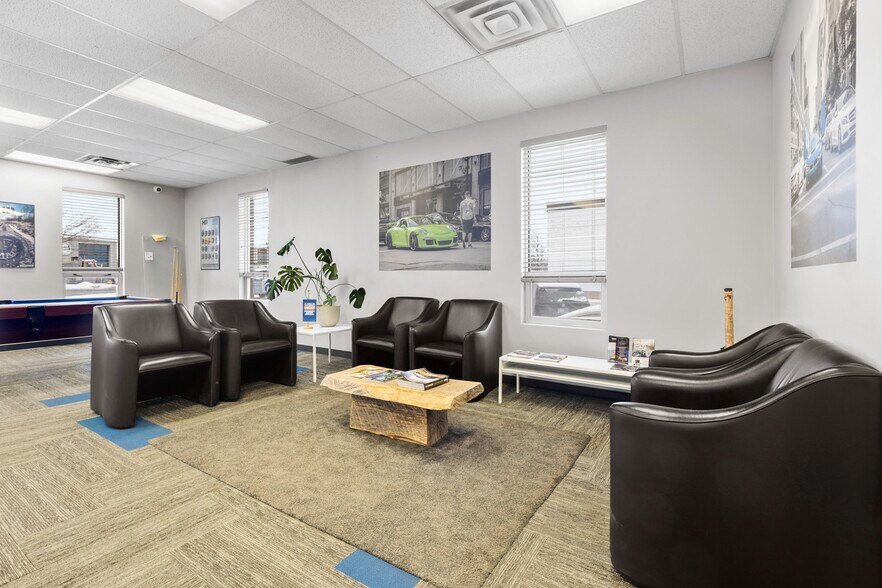 87 Bentley Ave, Ottawa, ON à louer - Photo de l’immeuble – Image 2 sur 3