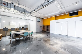 5605 Av De Gaspé, Montréal, QC à louer Photo intérieure– Image 2 sur 8