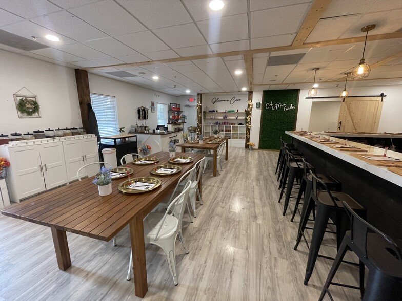 364 N Main St, Manahawkin, NJ à louer - Photo de l’immeuble – Image 3 sur 12