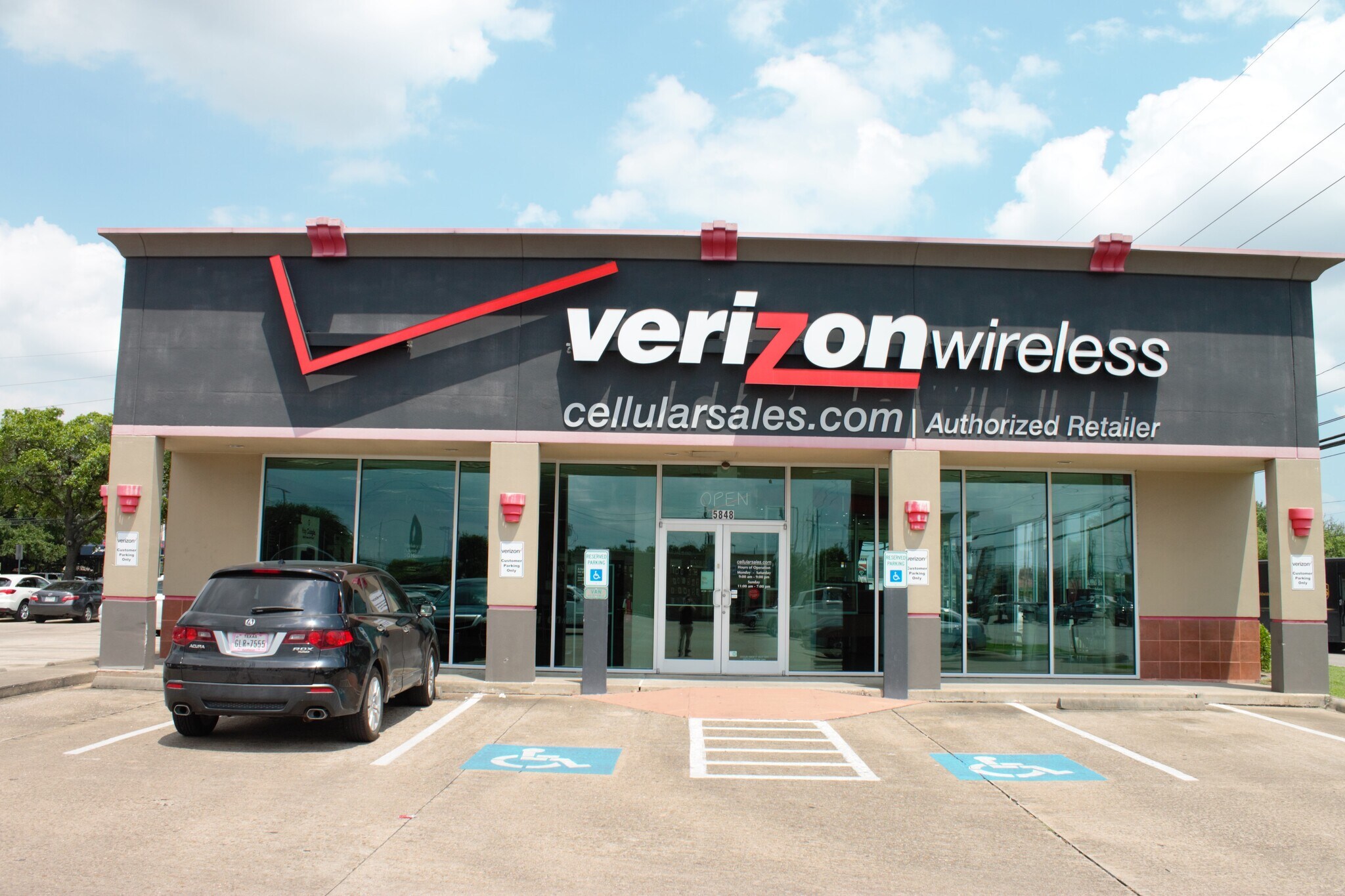 5860-5888 Westheimer Rd, Houston, TX à louer Photo de l’immeuble– Image 1 sur 5