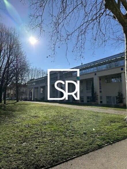 Terrain dans Charmeil à vendre - Photo de l’immeuble – Image 2 sur 10