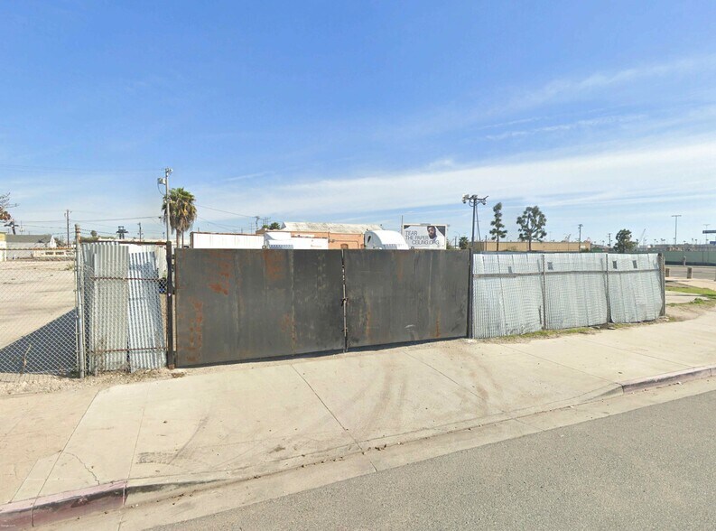 200 N Avalon Blvd, Wilmington, CA à vendre - Photo de l’immeuble – Image 2 sur 3
