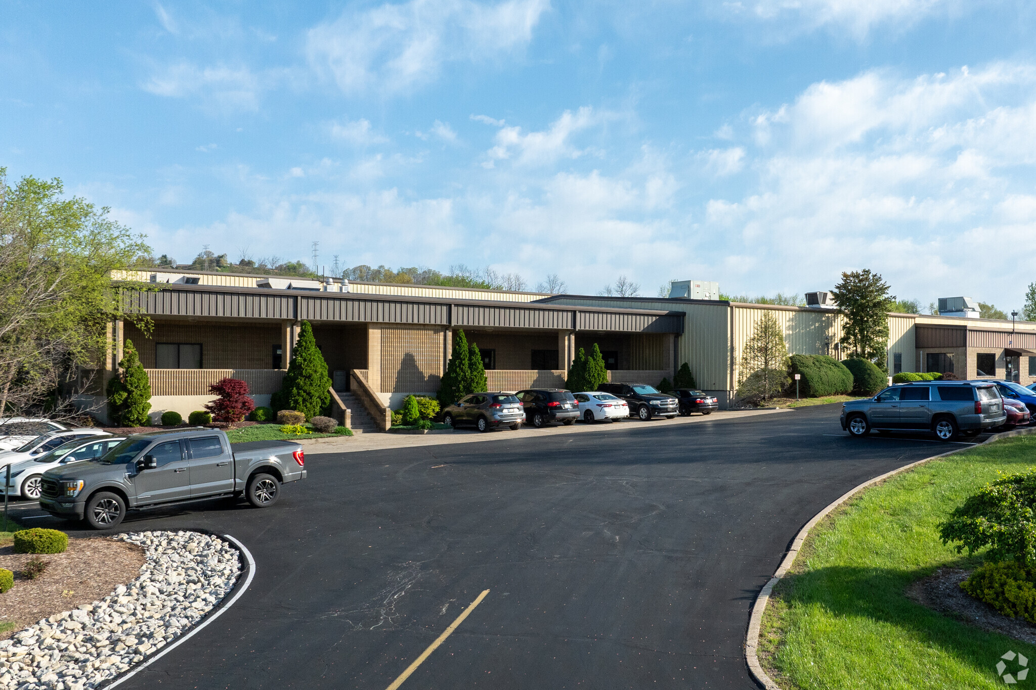 5300 Grant Line Rd, New Albany, IN à vendre Photo principale– Image 1 sur 11