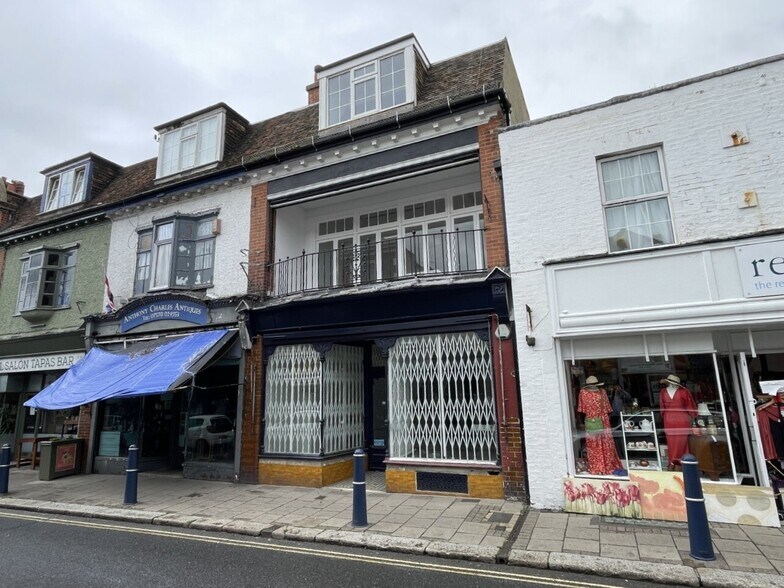 27 High St, Hythe à louer - Photo de l’immeuble – Image 2 sur 8