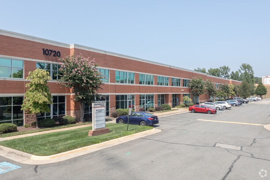 10720 Richmond Hwy, Lorton, VA à louer - Photo de l’immeuble – Image 2 sur 7