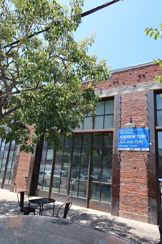 821-835 E 3rd St, Los Angeles, CA à louer Photo de l’immeuble– Image 1 sur 5