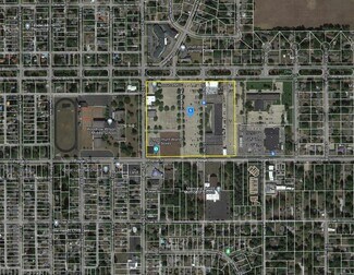 Plus de détails pour 2800 Poplar St, Terre Haute, IN - Local commercial à vendre