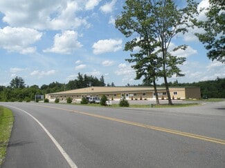 Plus de détails pour 61 Airport Dr, Rochester, NH - Industriel/Logistique à louer