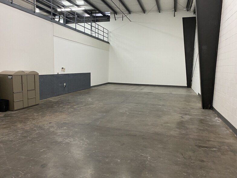 7081 E 56th Ave, Commerce City, CO à louer - Photo intérieure – Image 3 sur 18