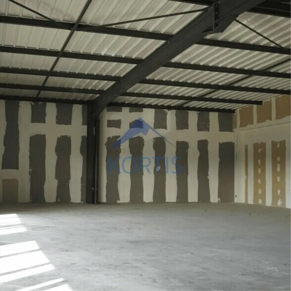 Bureau dans Arnas à louer - Photo intérieure – Image 2 sur 3