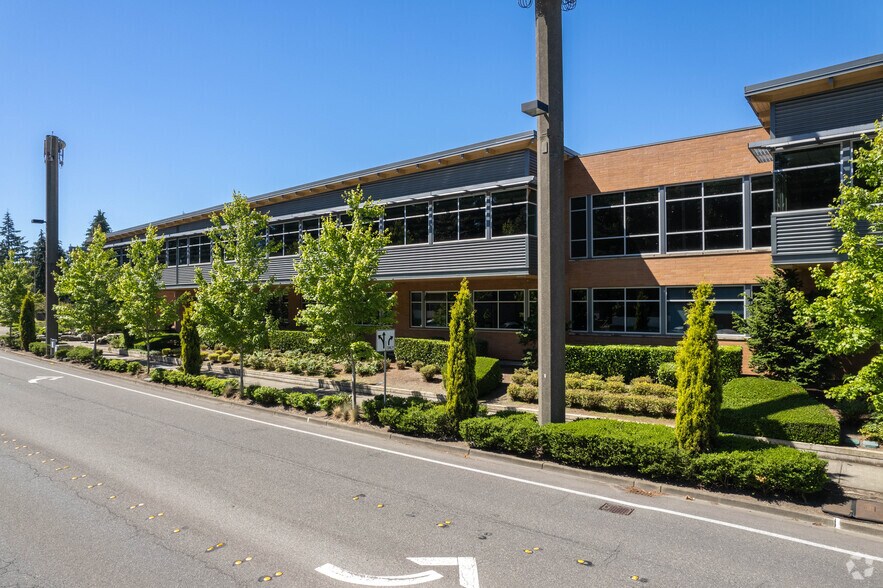 655 156th Ave SE, Bellevue, WA à louer - Photo principale – Image 1 sur 12
