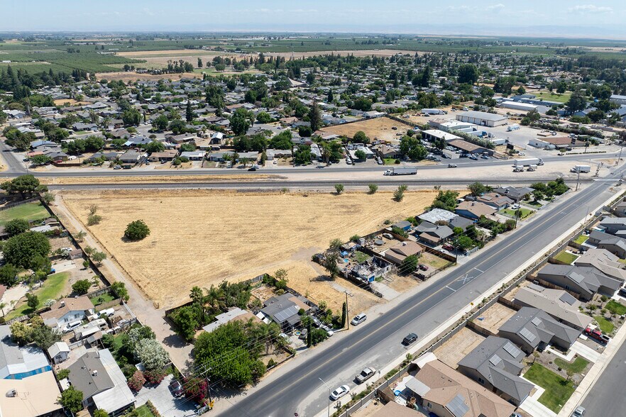 7470 Walnut Ave, Winton, CA à vendre - Photo de l’immeuble – Image 3 sur 10