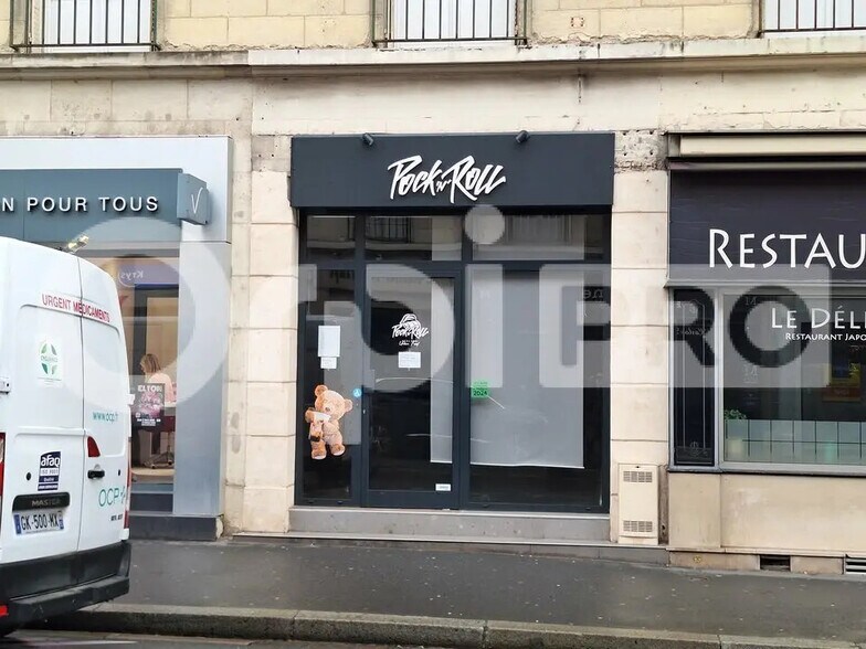Local commercial dans Compiègne à louer - Photo de l’immeuble – Image 1 sur 8