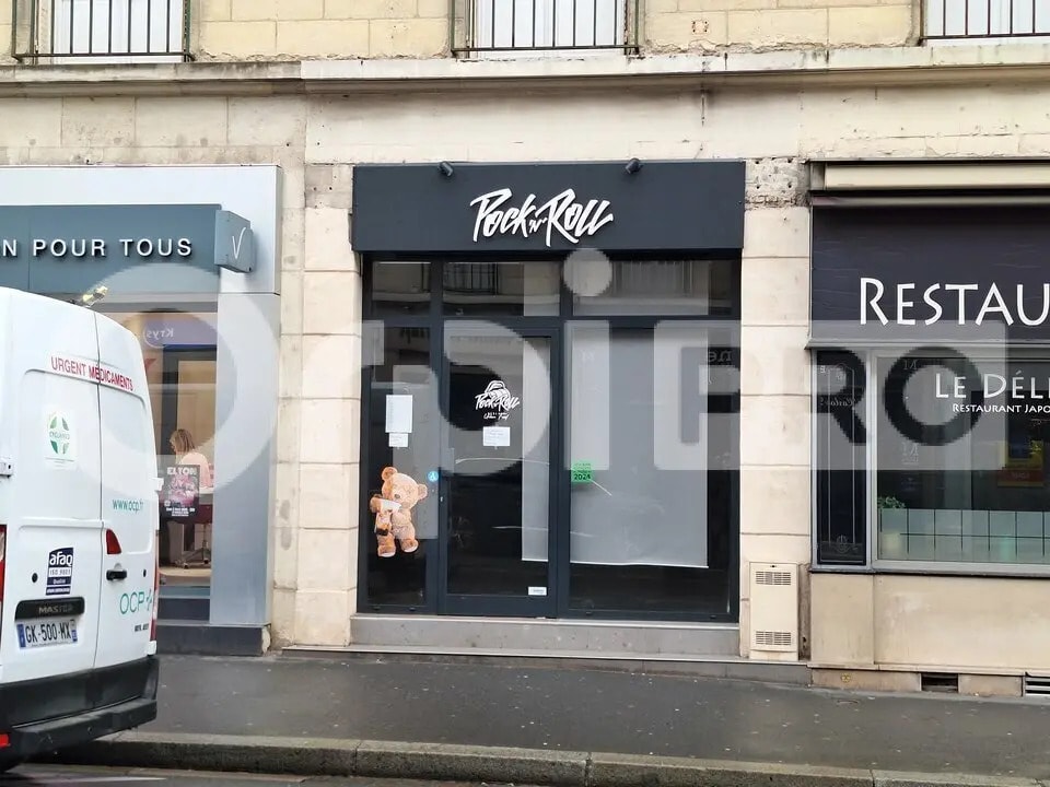 Local commercial dans Compiègne à louer Photo de l’immeuble– Image 1 sur 9