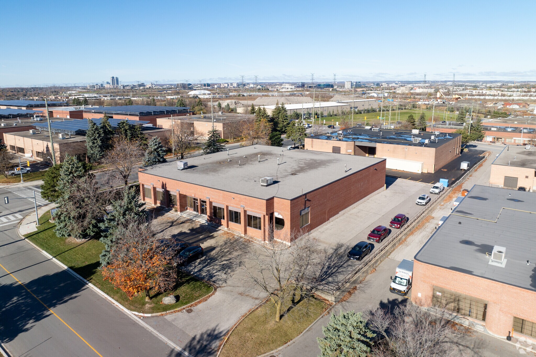 42 Riviera Dr, Markham, ON à louer Photo principale– Image 1 sur 4
