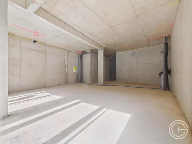 Plus de détails pour 53 Boulevard Virgile Barel, Nice - Local commercial à louer
